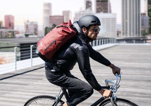 Ortlieb Commuter Daypack 27 Black uw specialist in outdoor wintersport hockey en meer